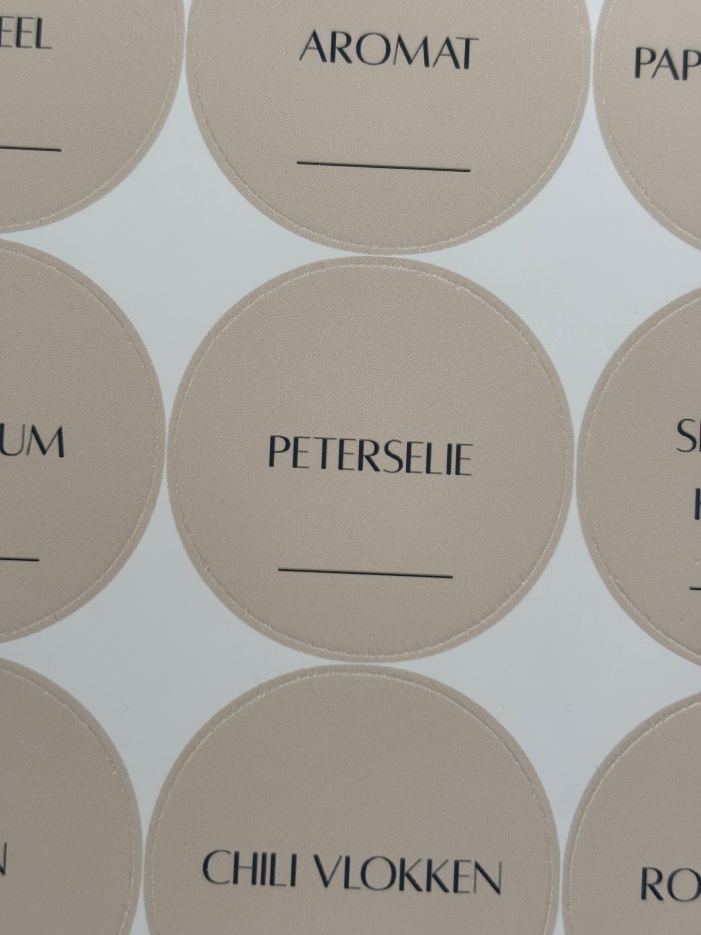 Kruidenlabels rond Alta| beige