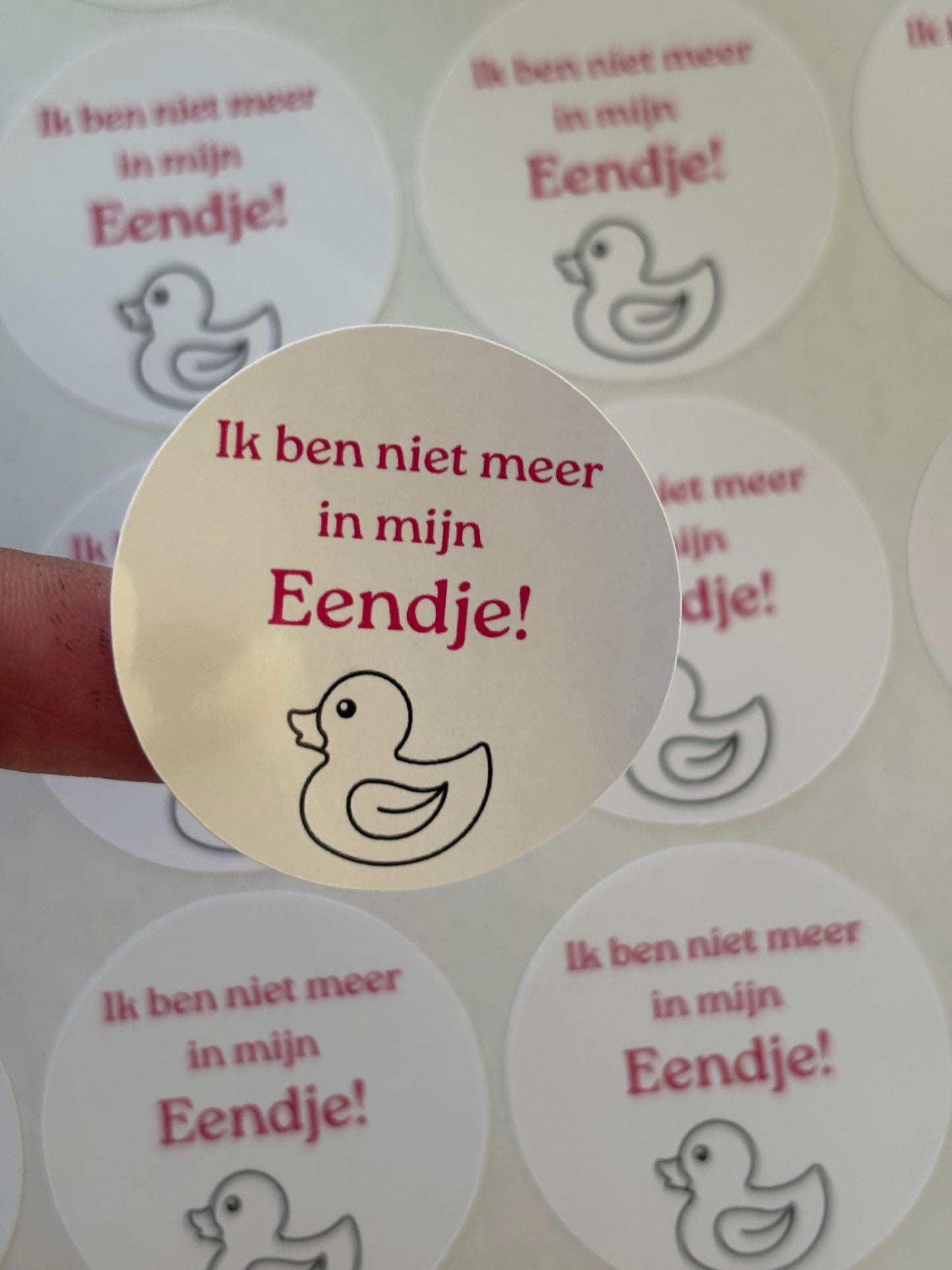 Ronde stickers ‘Ik ben niet meer in me eendje!’