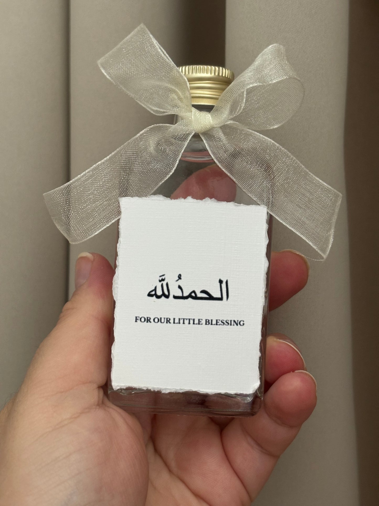 Zamzam flesje met gepersonaliseerd label & strik