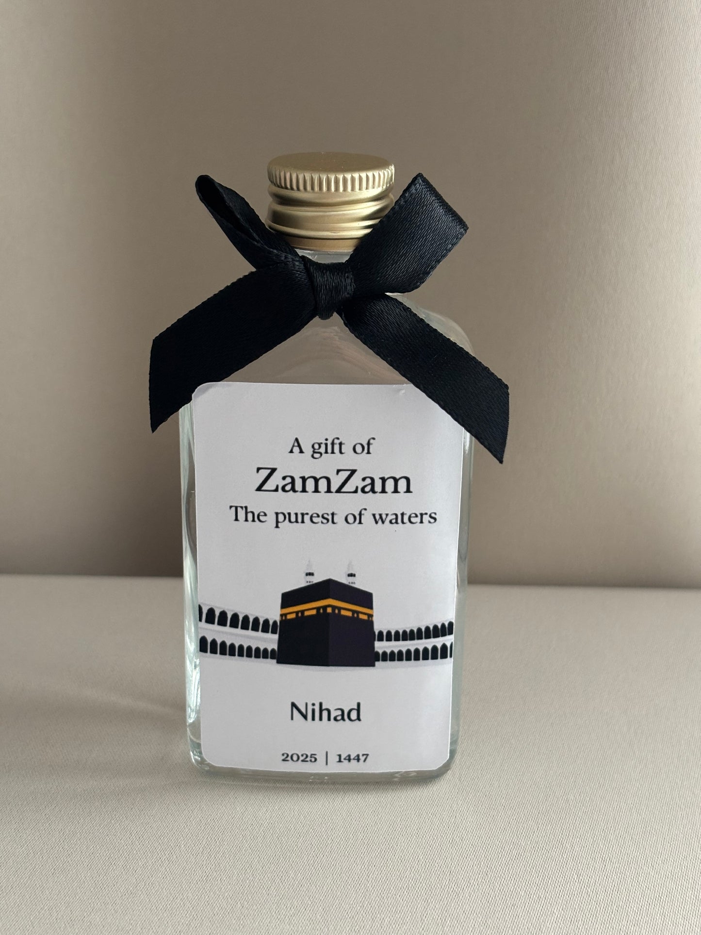 A gift of zamzam flesjes