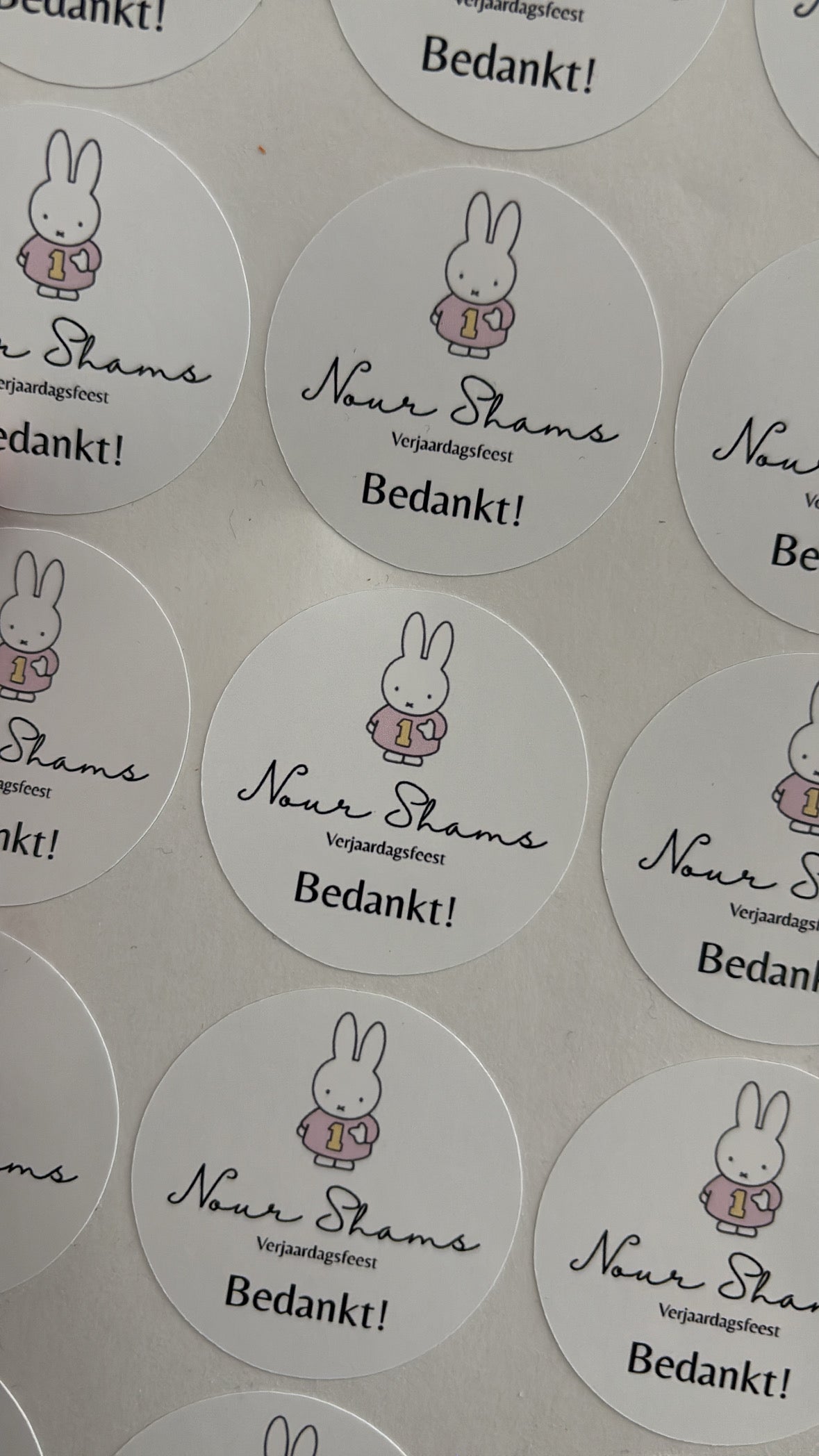 Ronde stickers bedankt