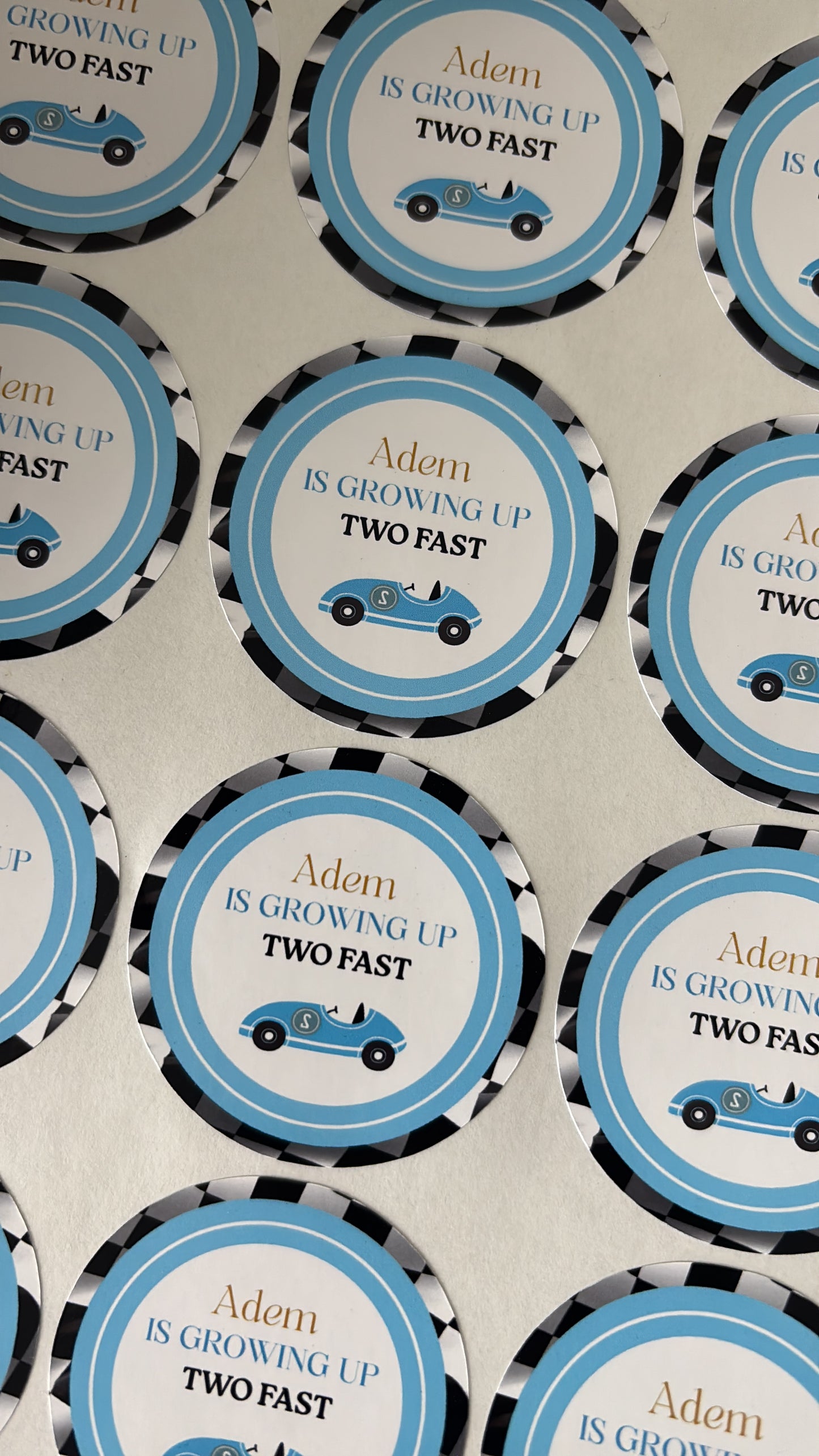 Is growing up to fast | ronde stickers