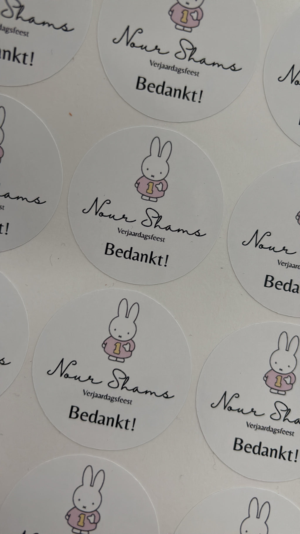 Ronde stickers bedankt