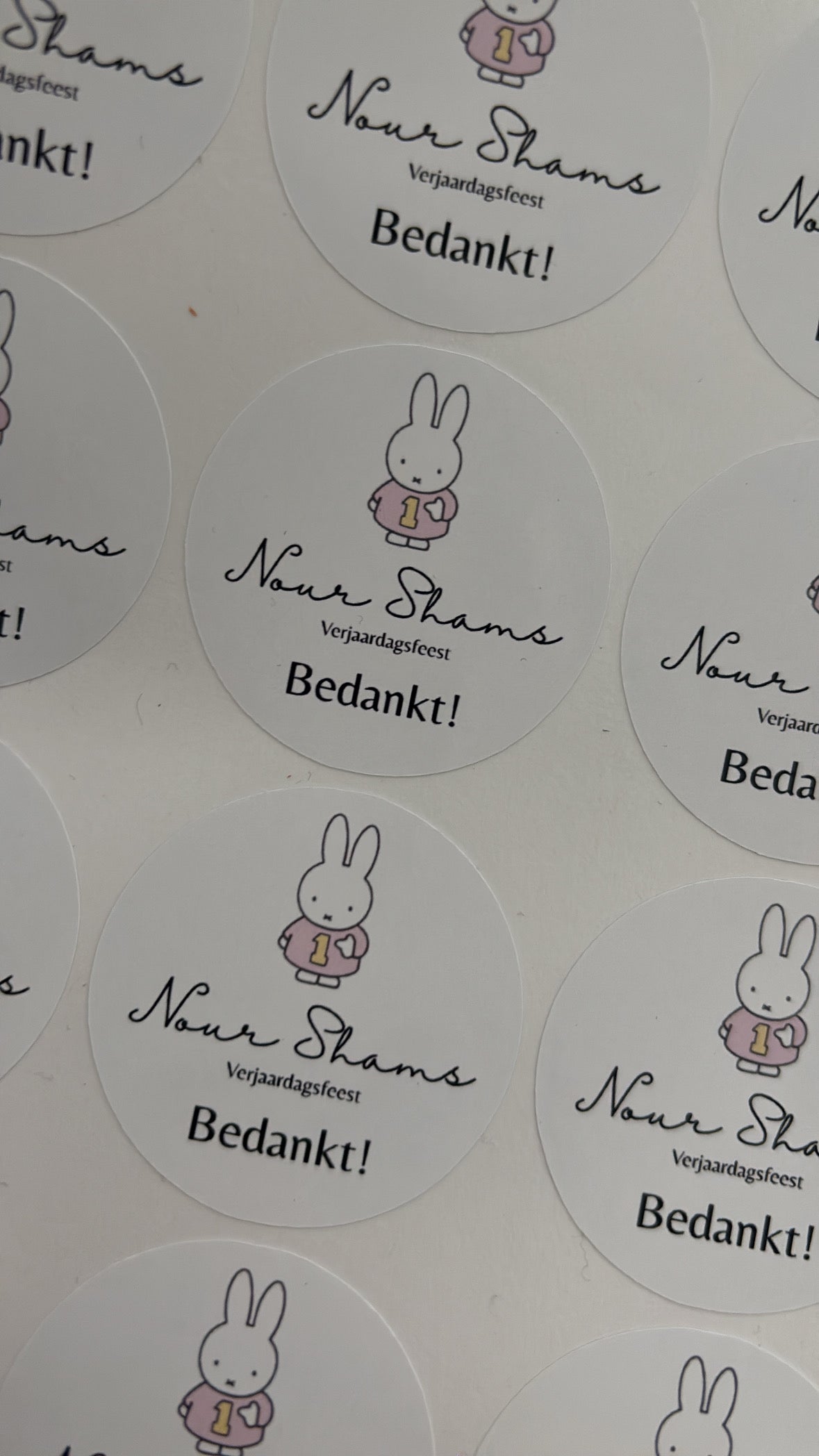 Ronde stickers bedankt