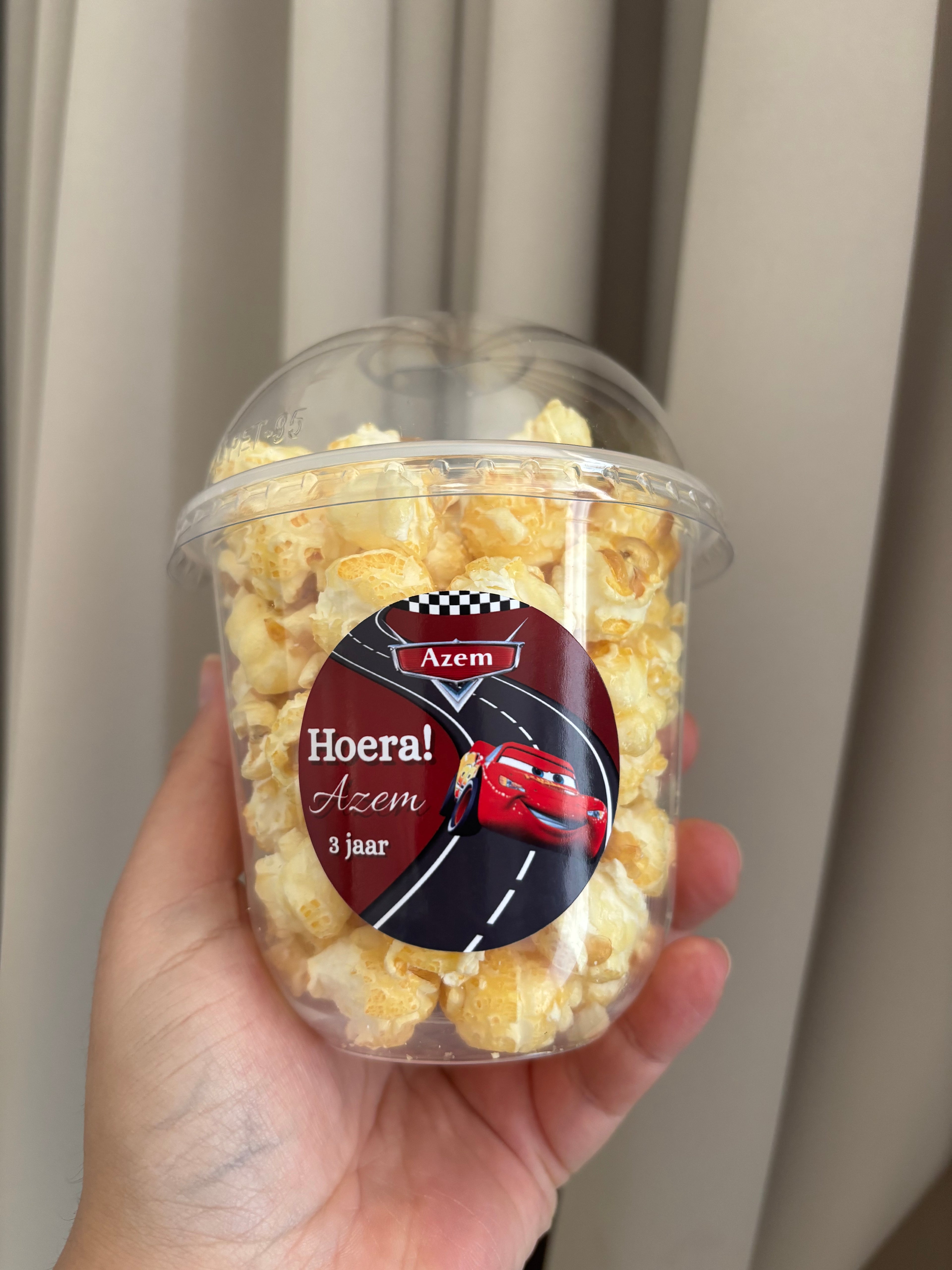 Popcorn Traktatiebeker | eigen thema mogelijk