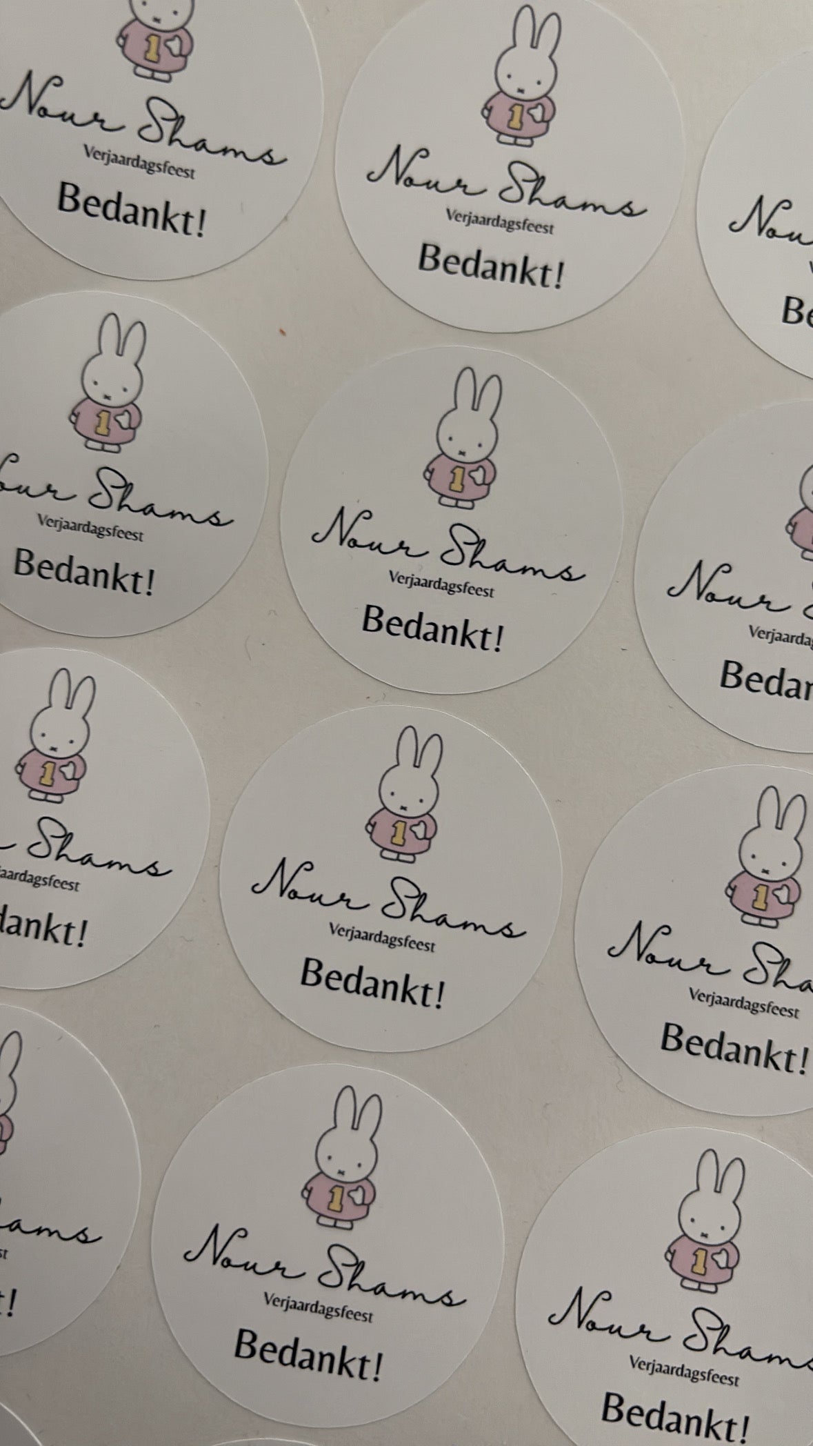 Ronde stickers bedankt