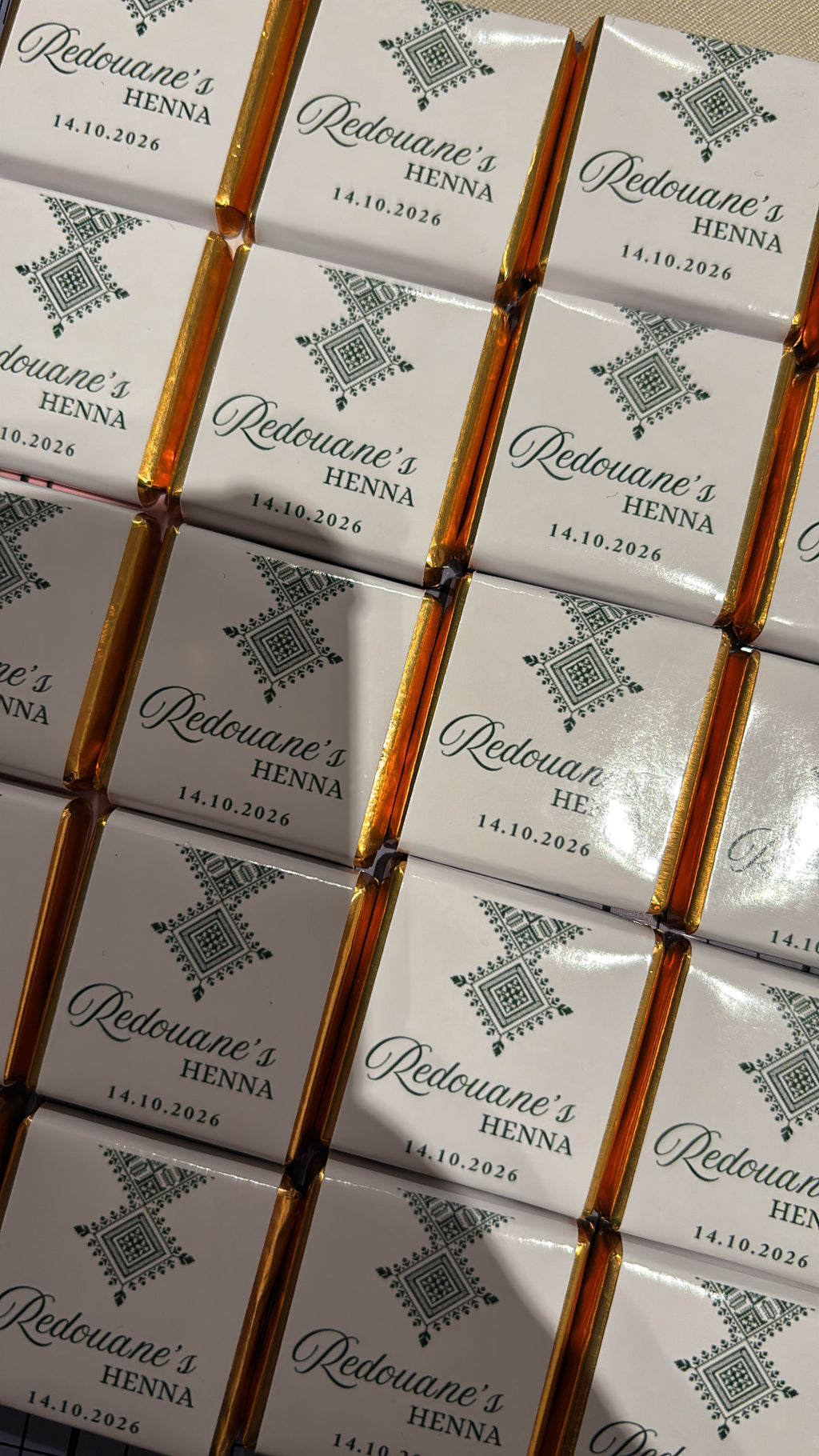 Vierkante chocolade met eigen ontwerp