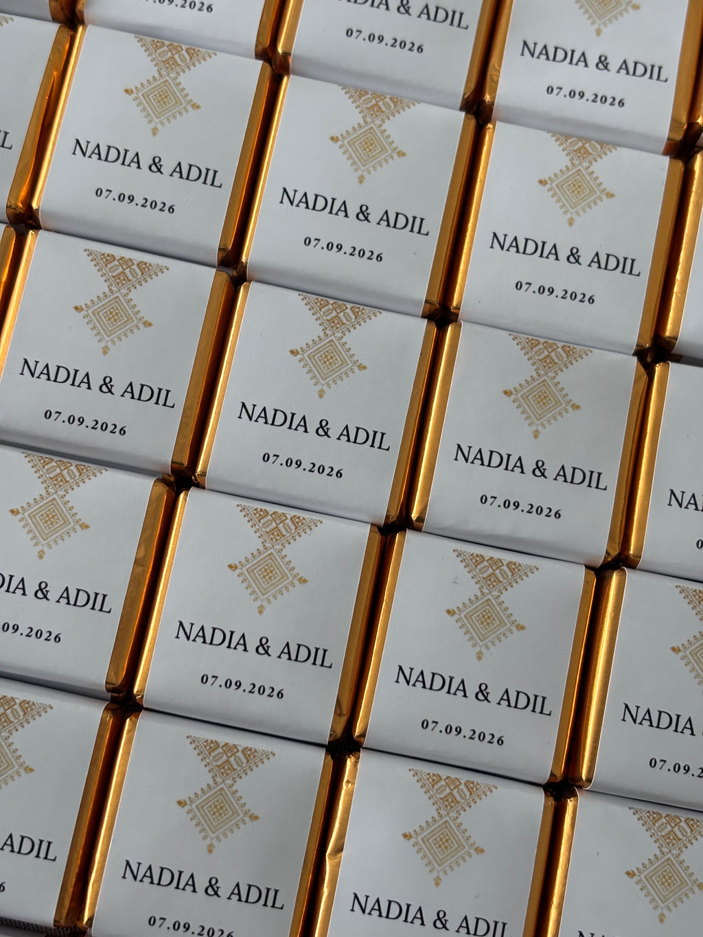 Mini chocolaatjes Henna geel