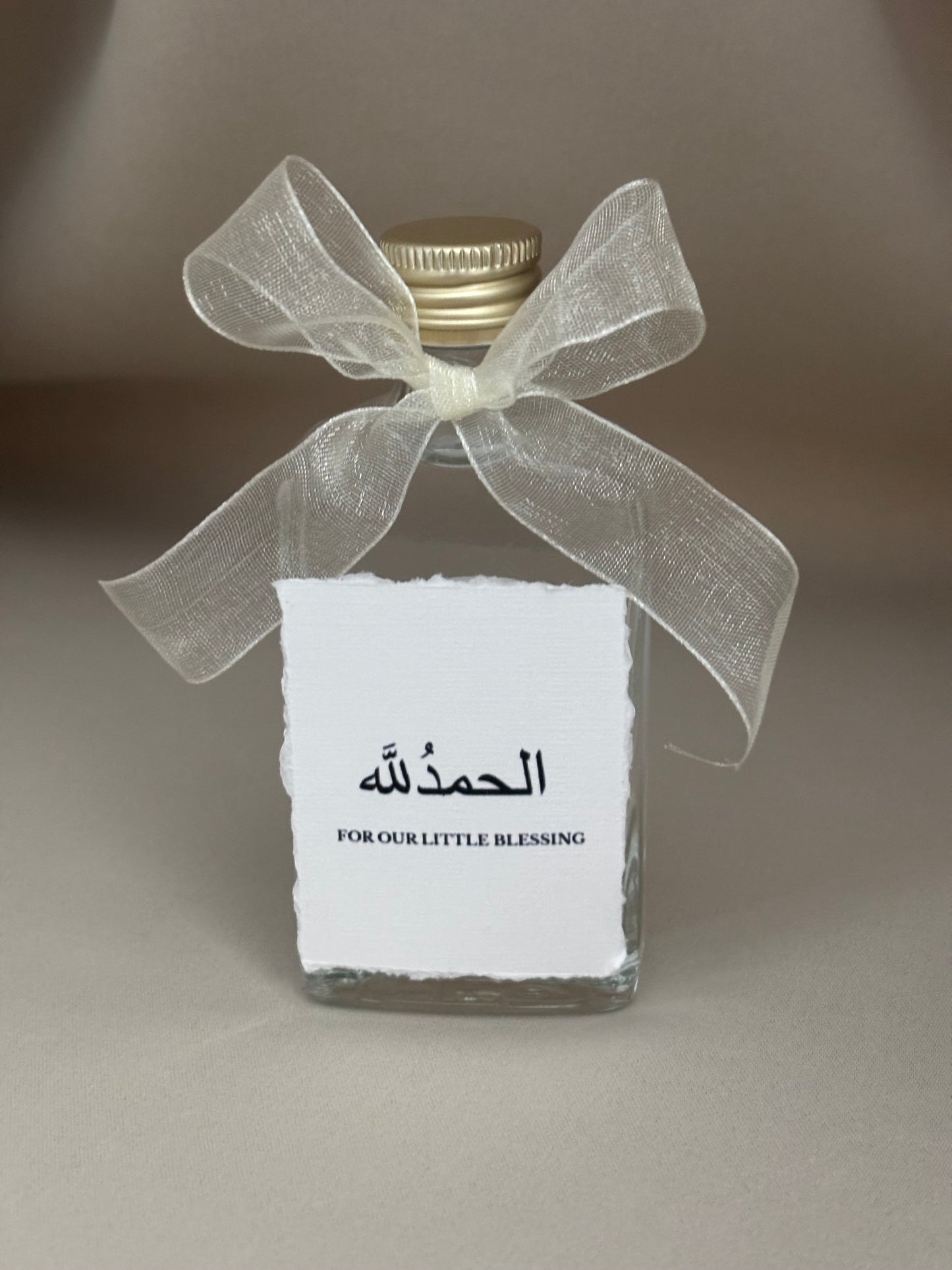 Zamzam flesje met gepersonaliseerd label & strik