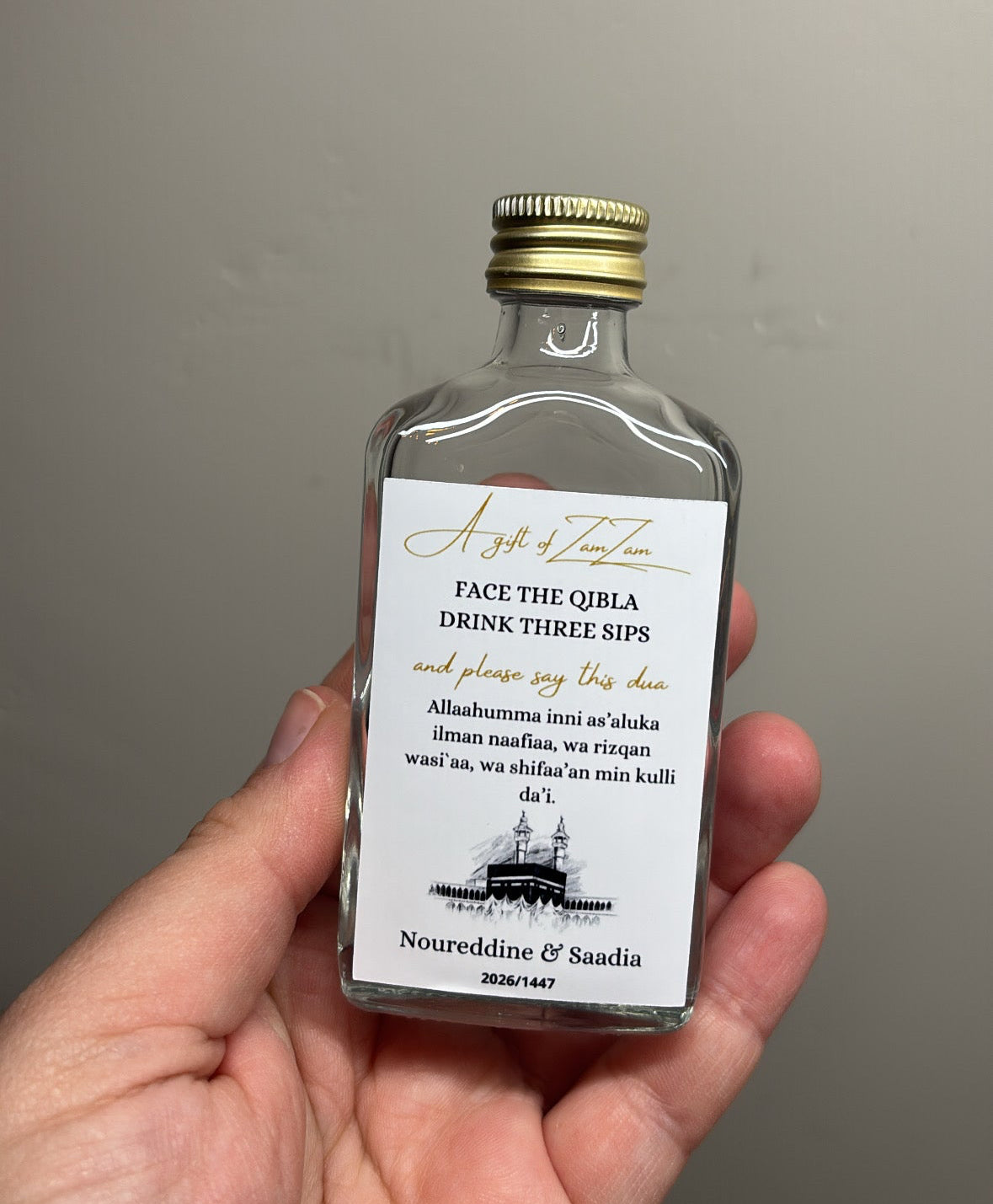 Zamzam flesjes | a gift of zamzam. Umrah Mubarak, hadj Mubarak, zamzam flesjes 